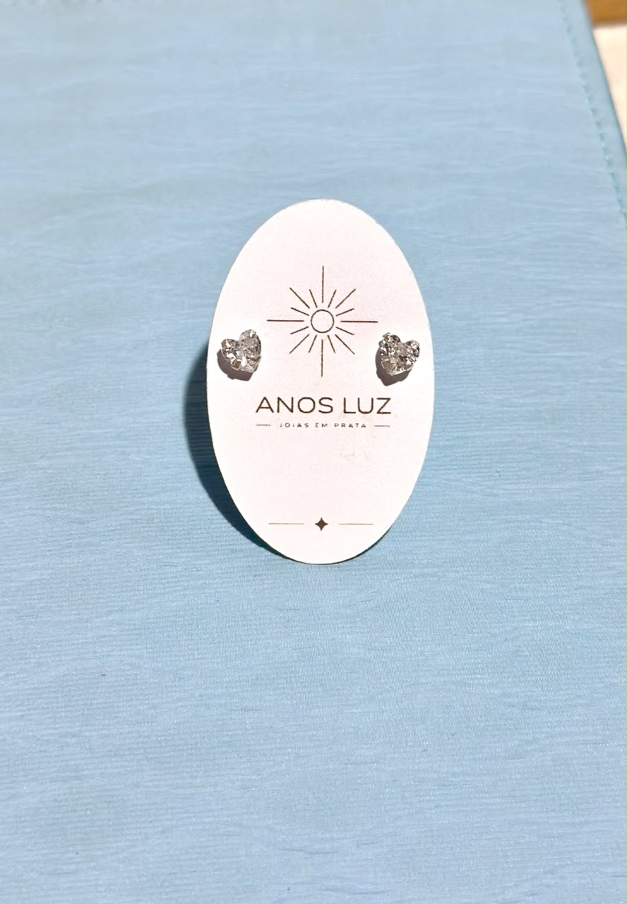 Brinco Ponto de Luz Coração